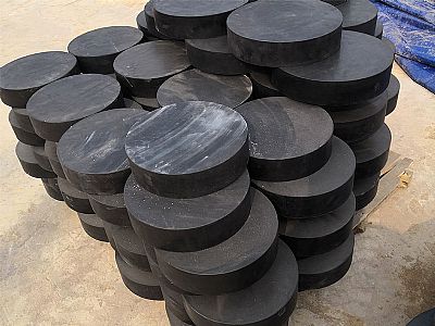 高邮市板式橡胶支座由若干层橡胶片与薄钢板经加压硫化